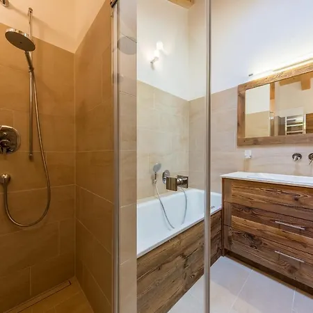 Montagnard 12 - Access - Car And Careless Holidays! Apartment